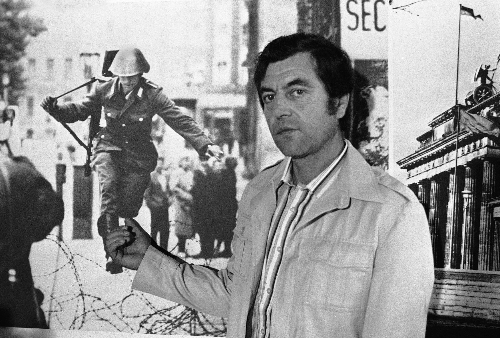 1961: Berlin Wall